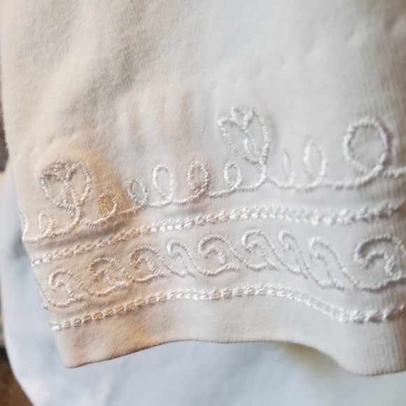 Lilly Pulitzer White Embroidered Trim Stretch Knit 3/4 Sleeve Tunic Sz xs - Picture 4 of 10